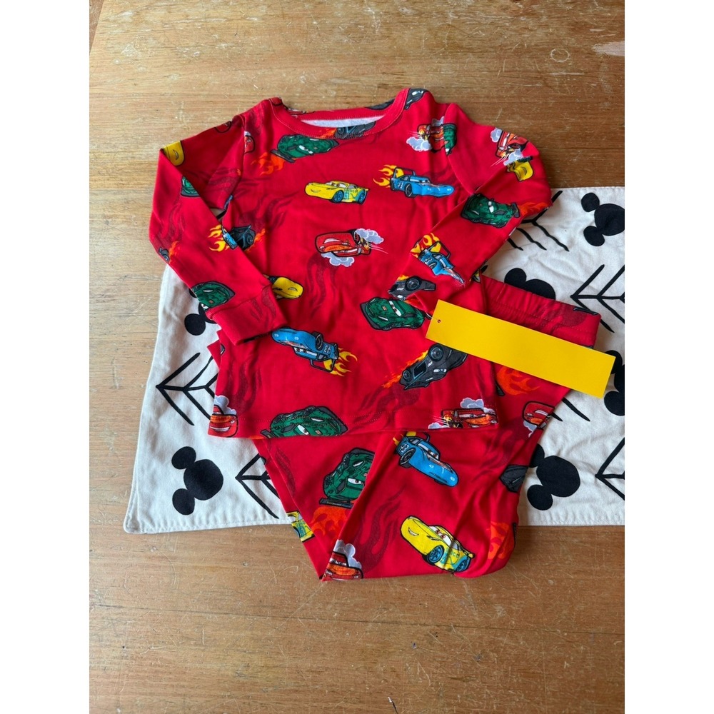 Disney Cars Lightning McQueen and Characters 3T Toddler Boy's Pajama Set NWT